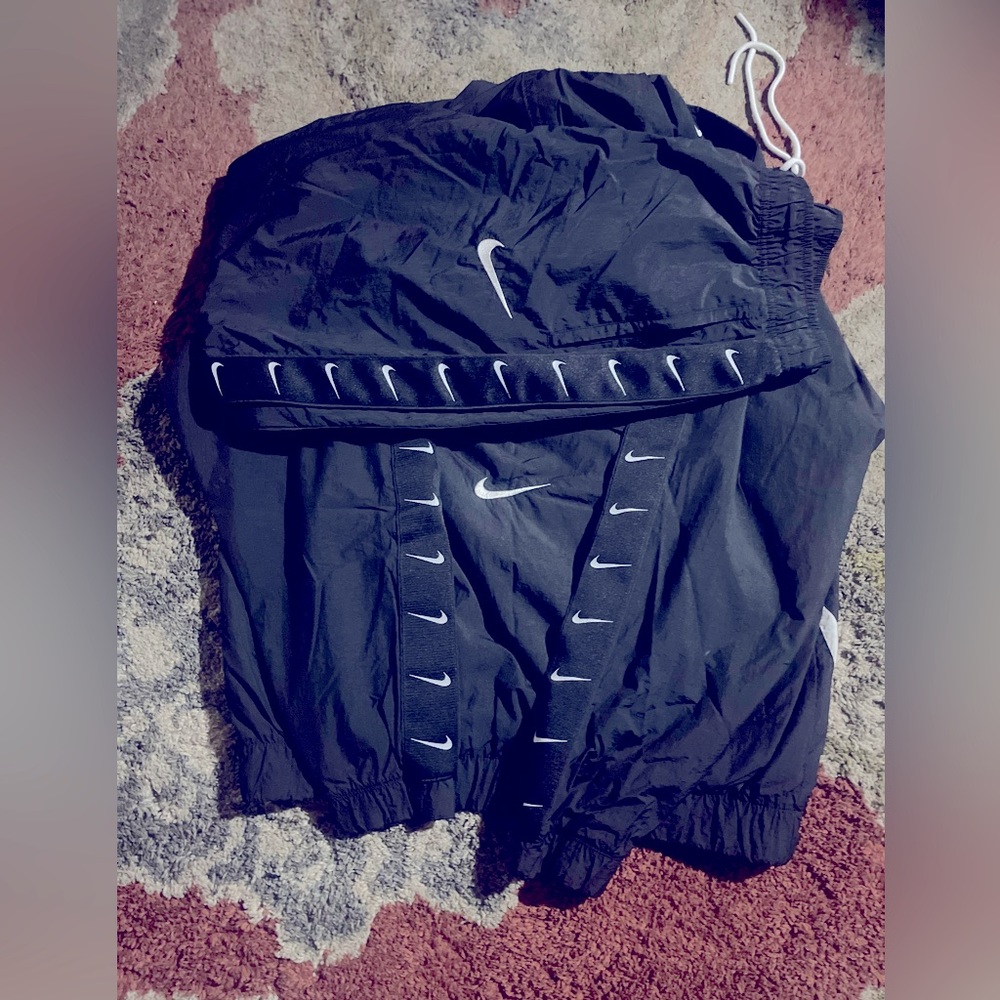 Nike Swoosh Windbreaker |  Sweatsuit Top and Bottom |  Size: M